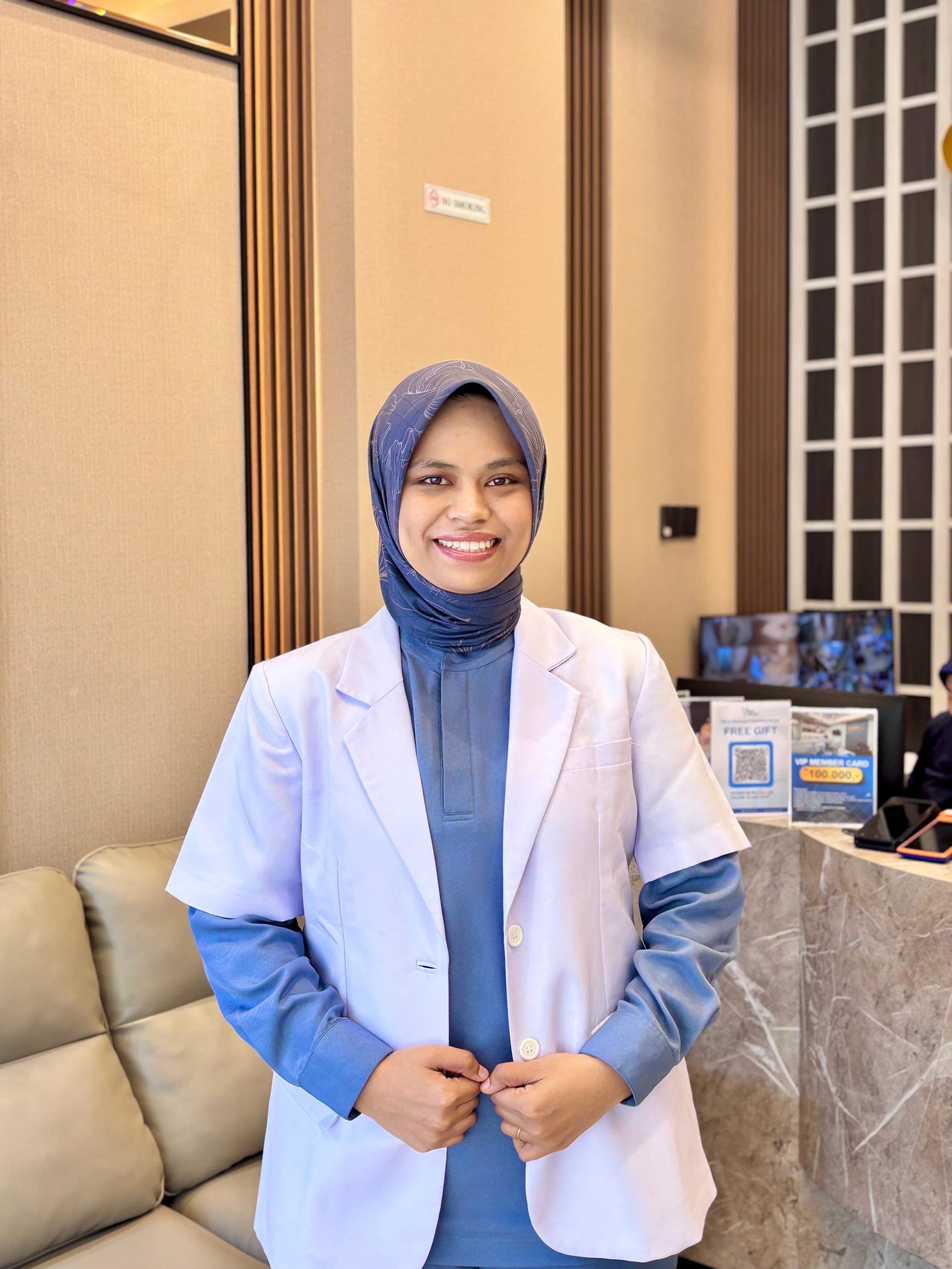 drg. Dwi Fadhilla Rahmiyenni Ikhwan