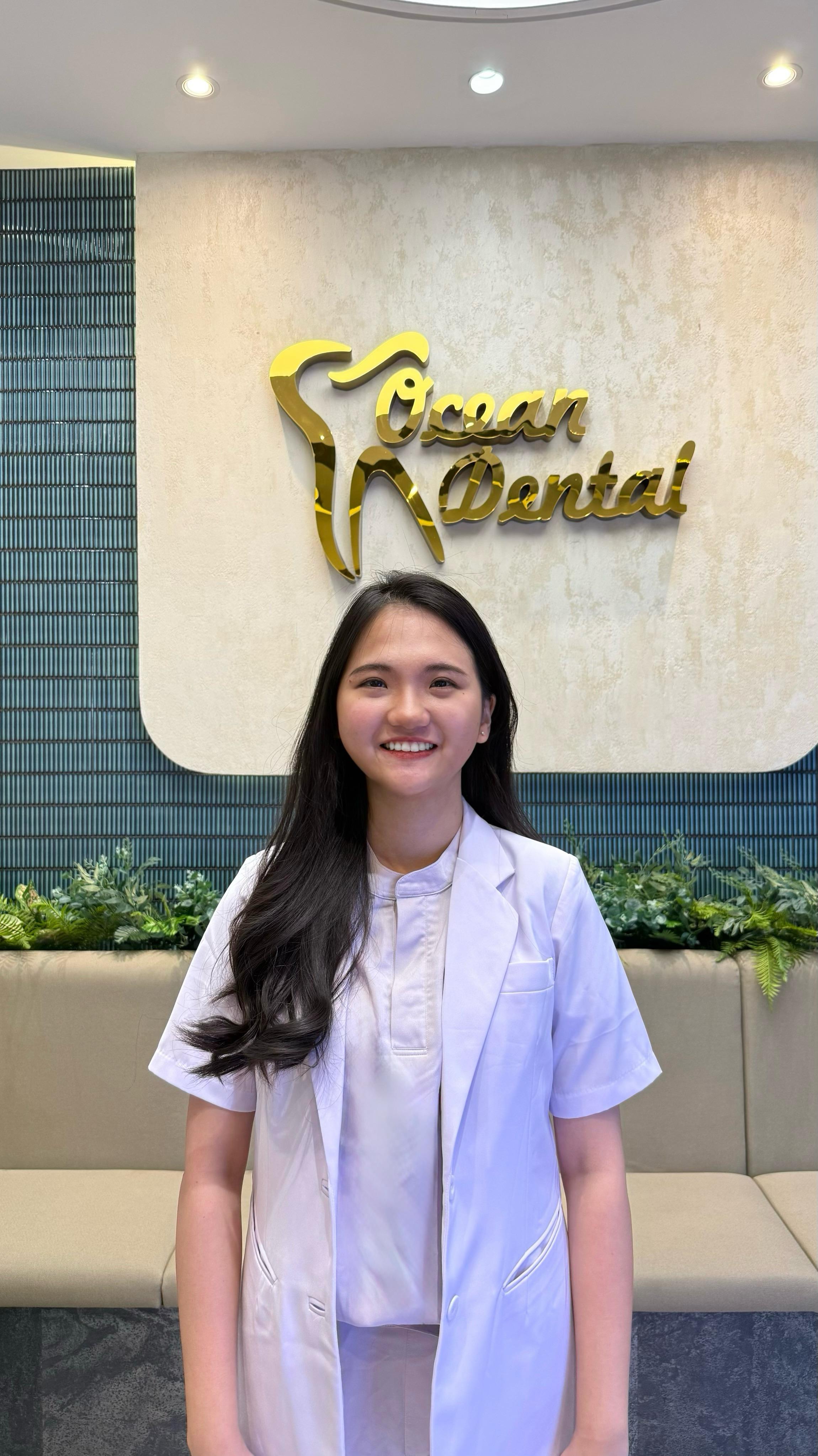 drg. Valencia Lawrence